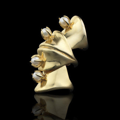 Detached Articulated Pearl Ring