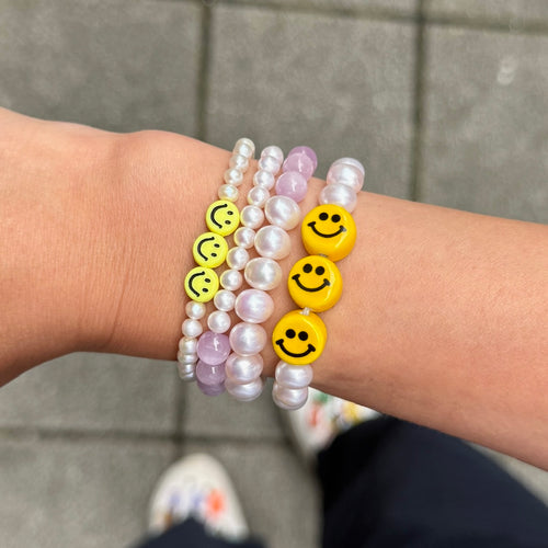 Big Smiley Face Pearl Bracelet