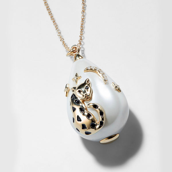 9K Gold Pearl Leopard Enamel and Diamonds Necklace